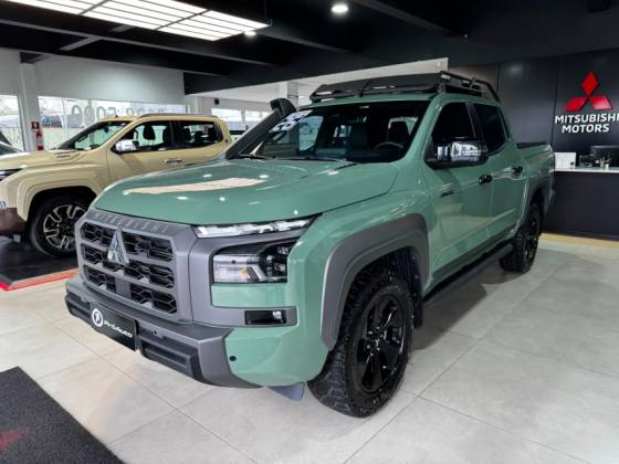 MITSUBISHI TRITON 2.4 BITURBO DIESEL CD SAVANA 4X4 AUTOMÁTICO MITSUBISHI TRITON 2.4 BITURBO DIESEL CD SAVANA 4X4 AUTOMÁTICO